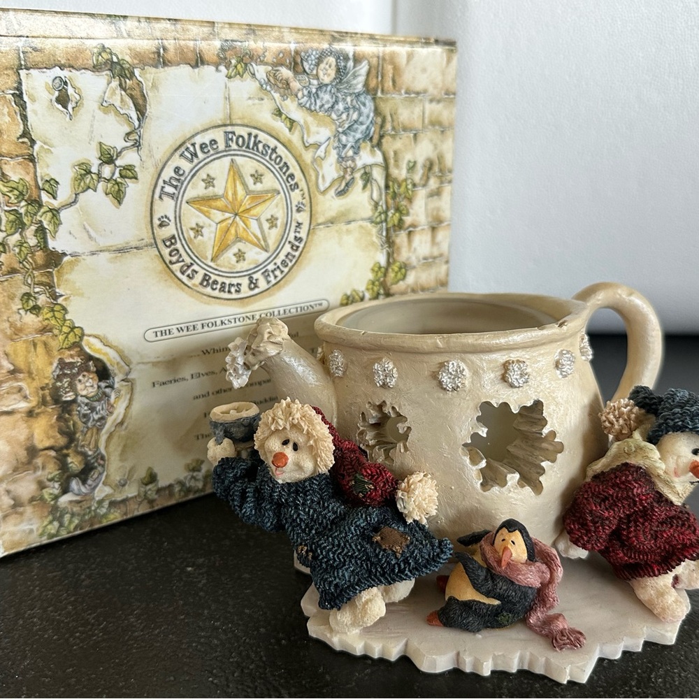 The Wee Folkstone's Teapot Candle